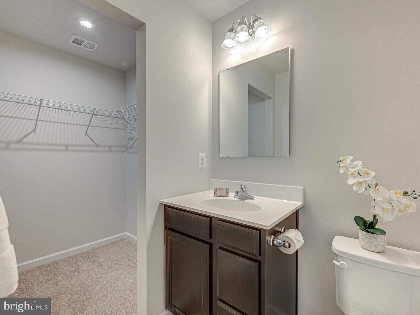 290 SAGE CIR