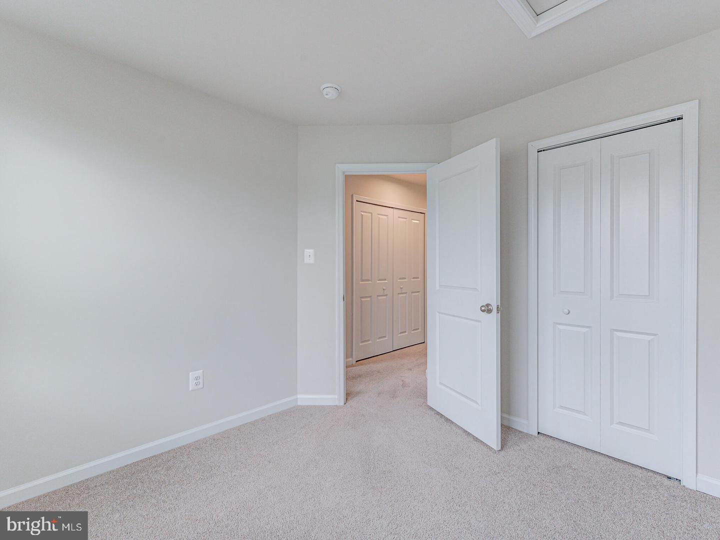 290 SAGE CIR