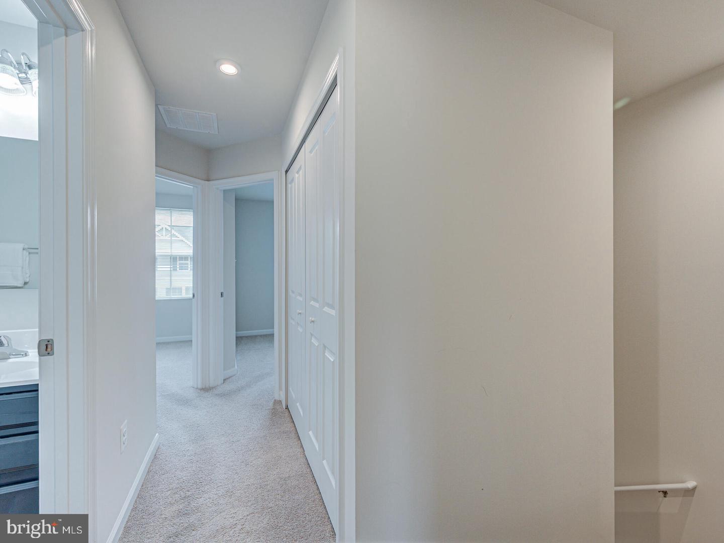 290 SAGE CIR