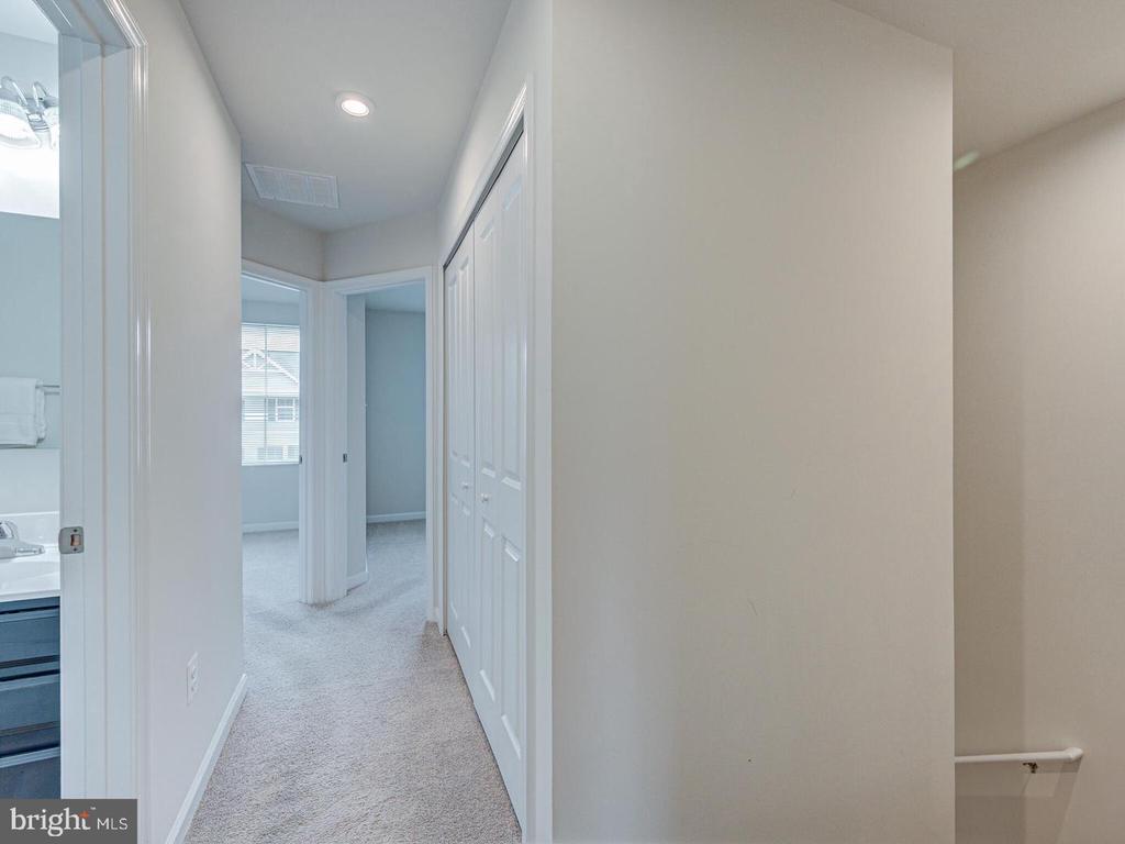 290 SAGE CIR