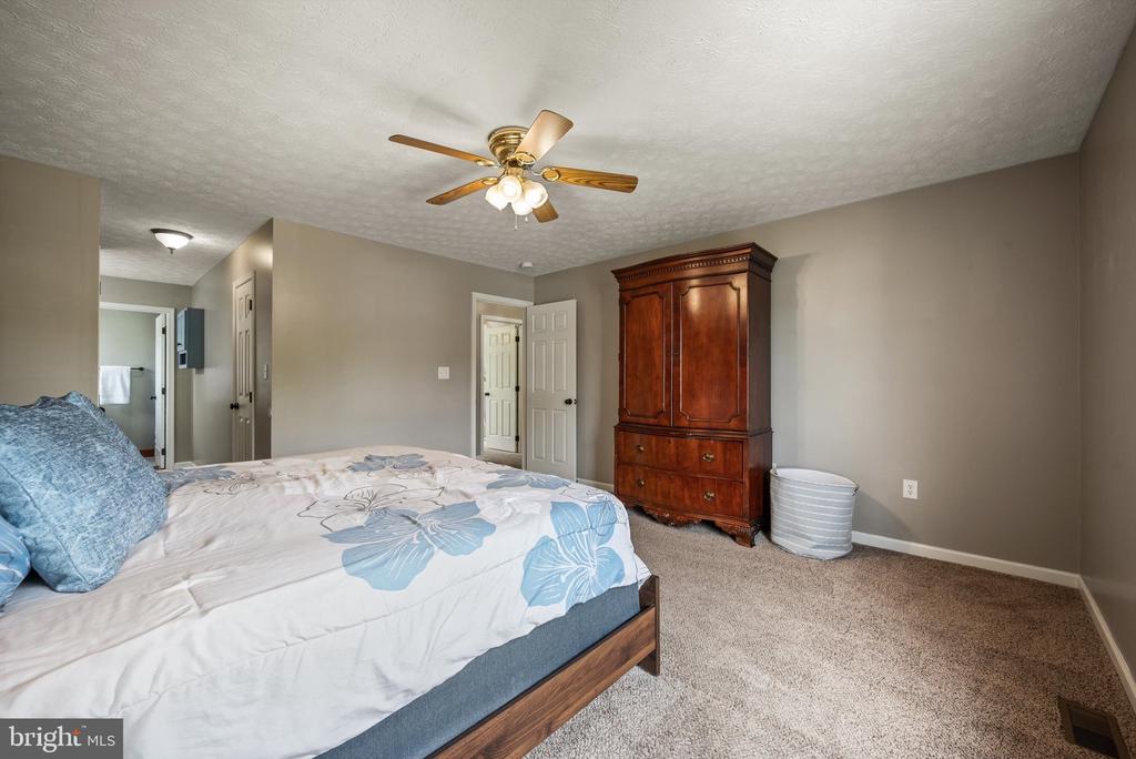 113 WHIPP DRIVE