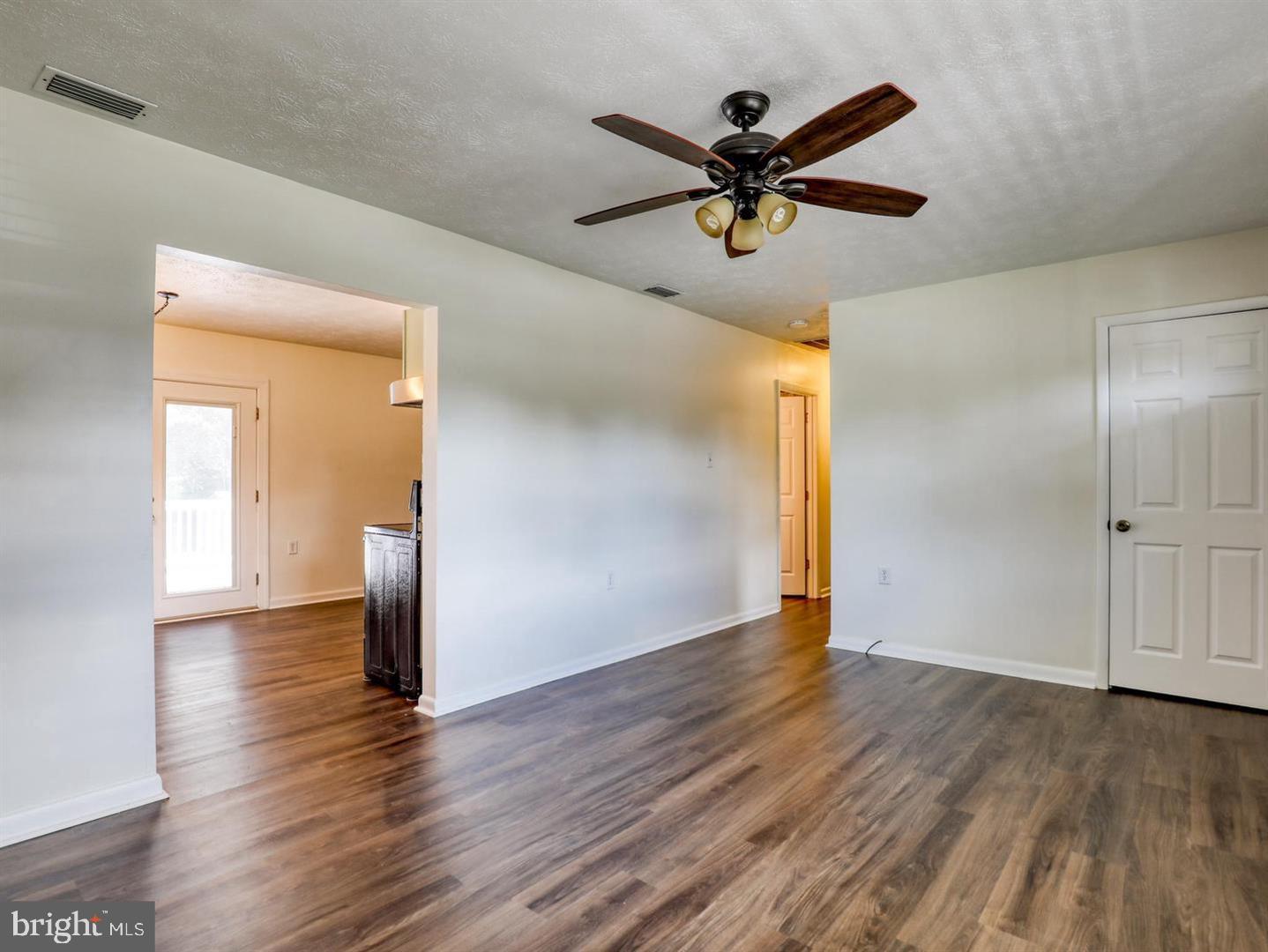 208 CREST CIRCLE