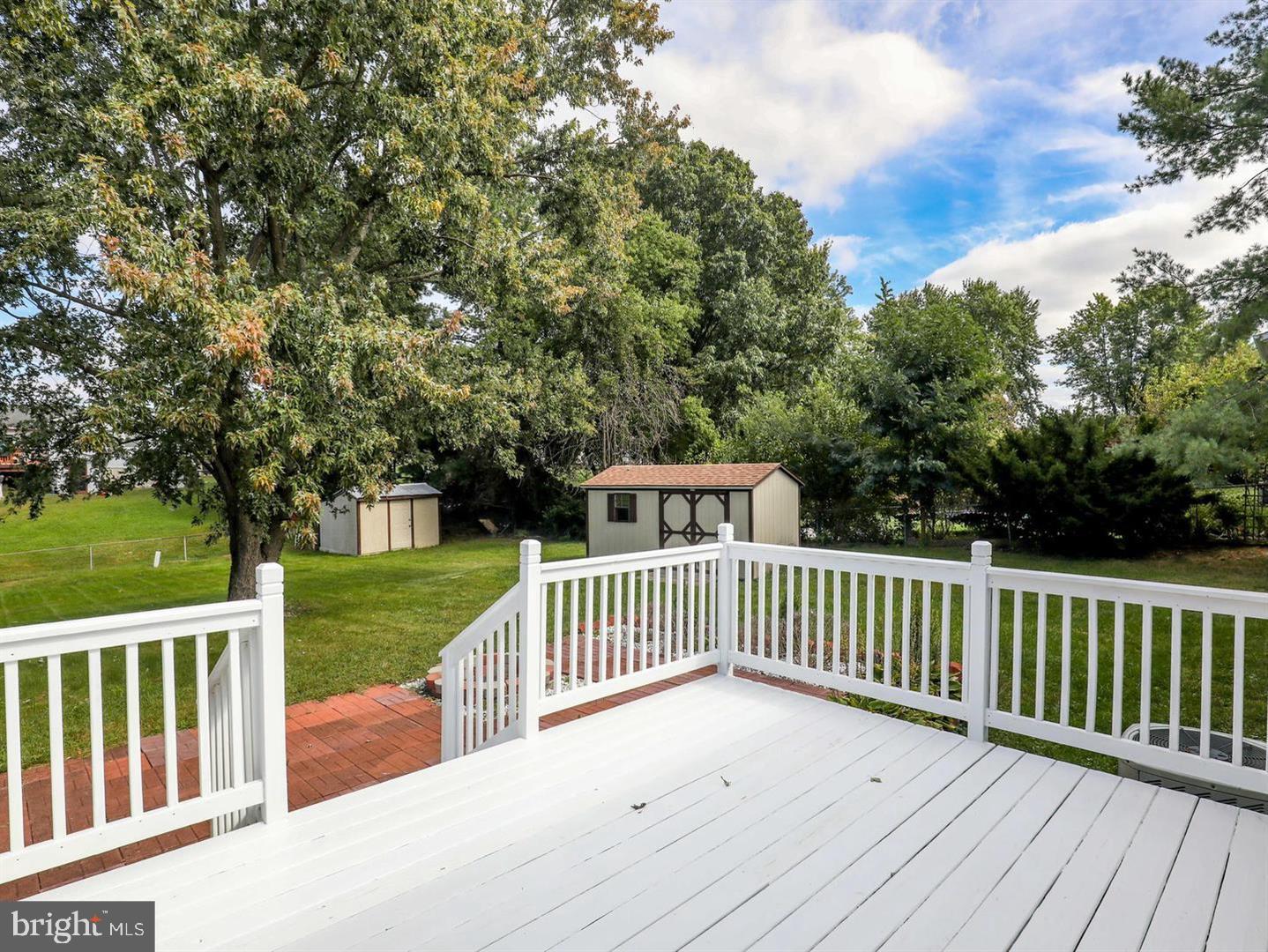 208 CREST CIRCLE