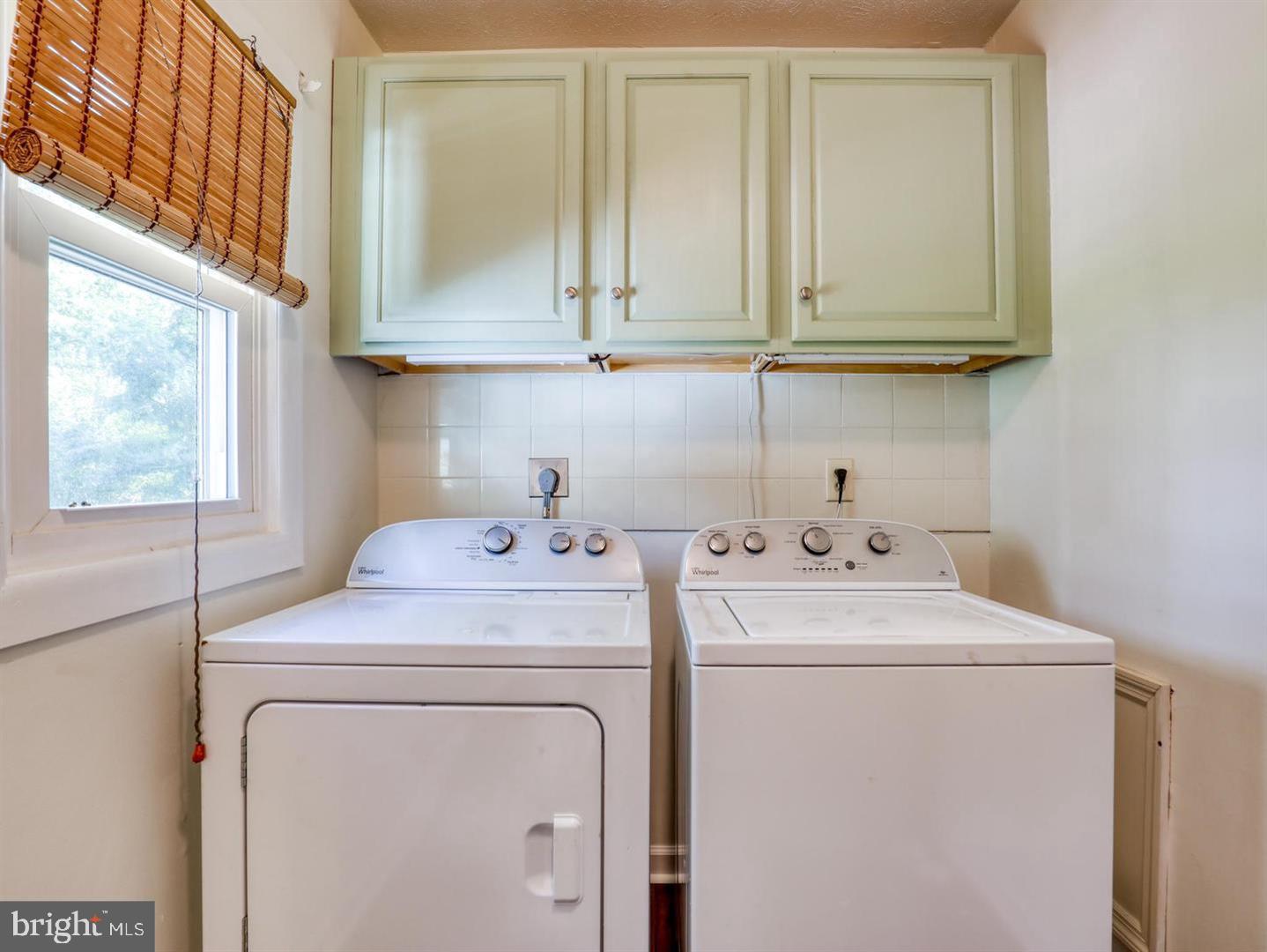 208 CREST CIRCLE