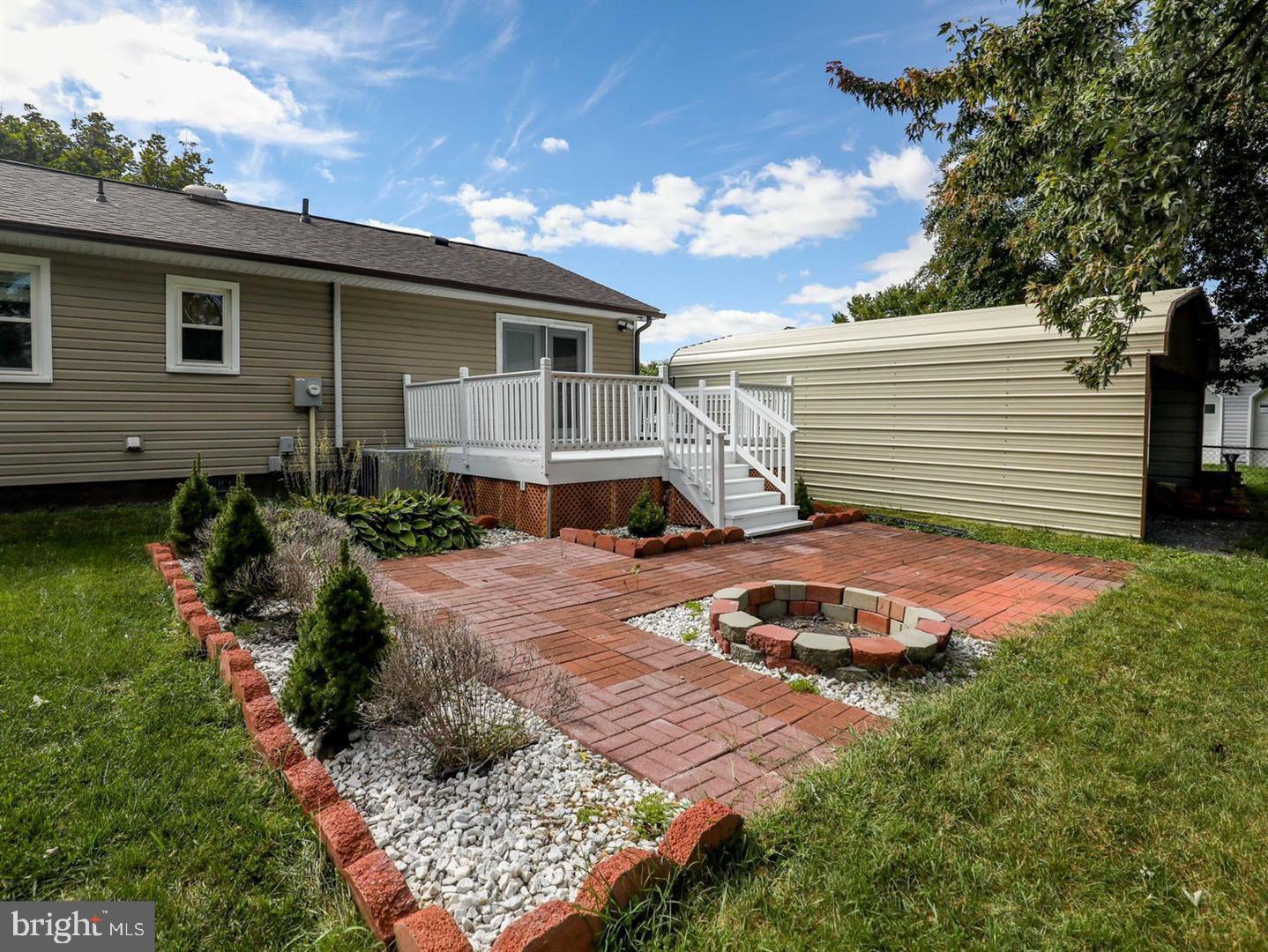 208 CREST CIRCLE