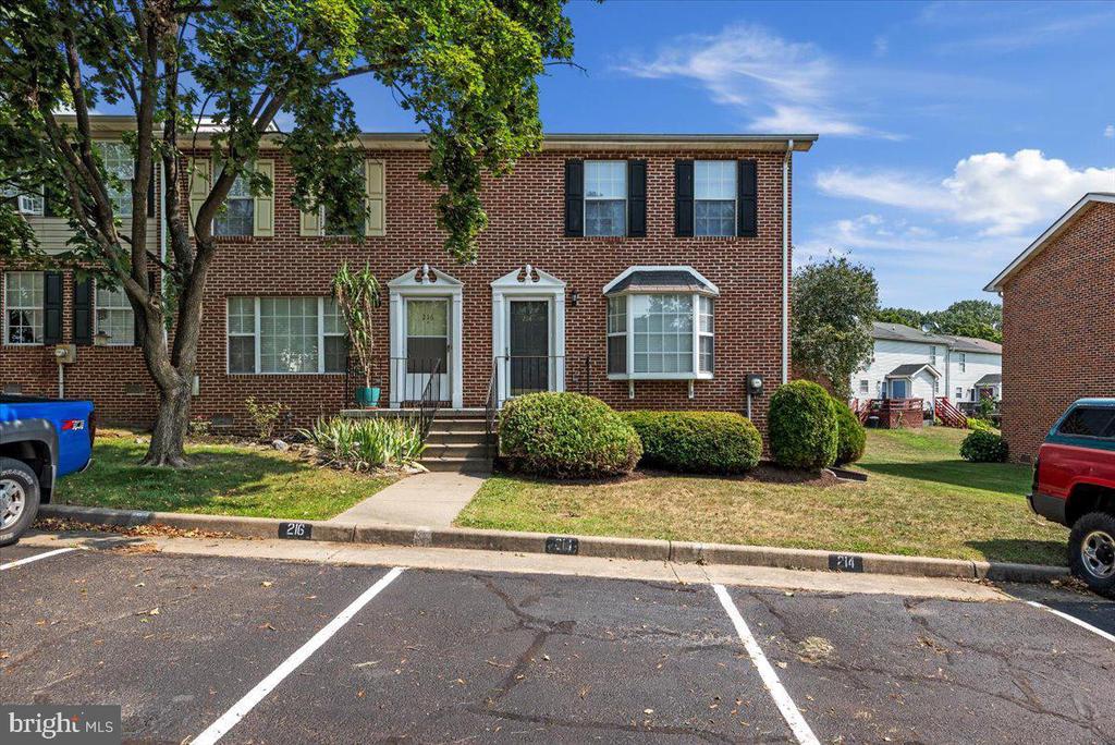 214 WATERFORD LANE