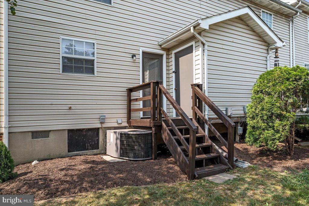 214 WATERFORD LANE