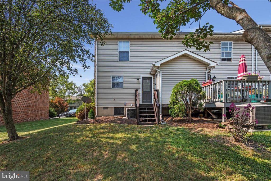 214 WATERFORD LANE
