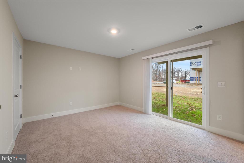 180 MUNSEE CIRCLE