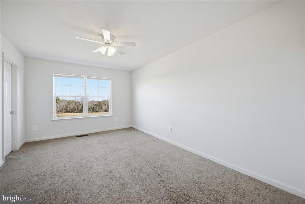 117 ROTUNDA DR