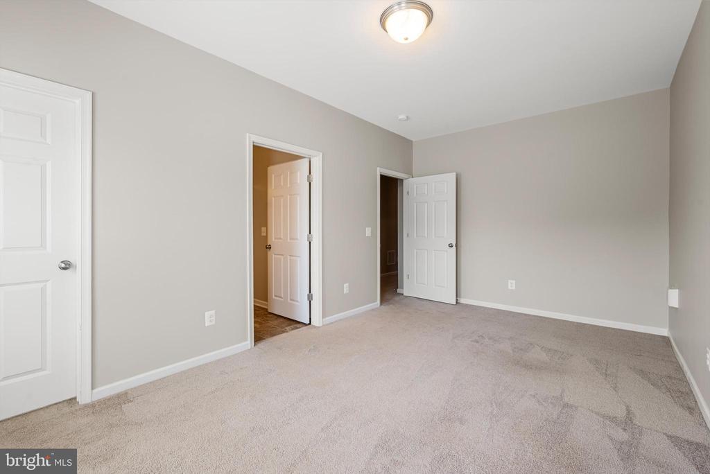303 STARRY WAY