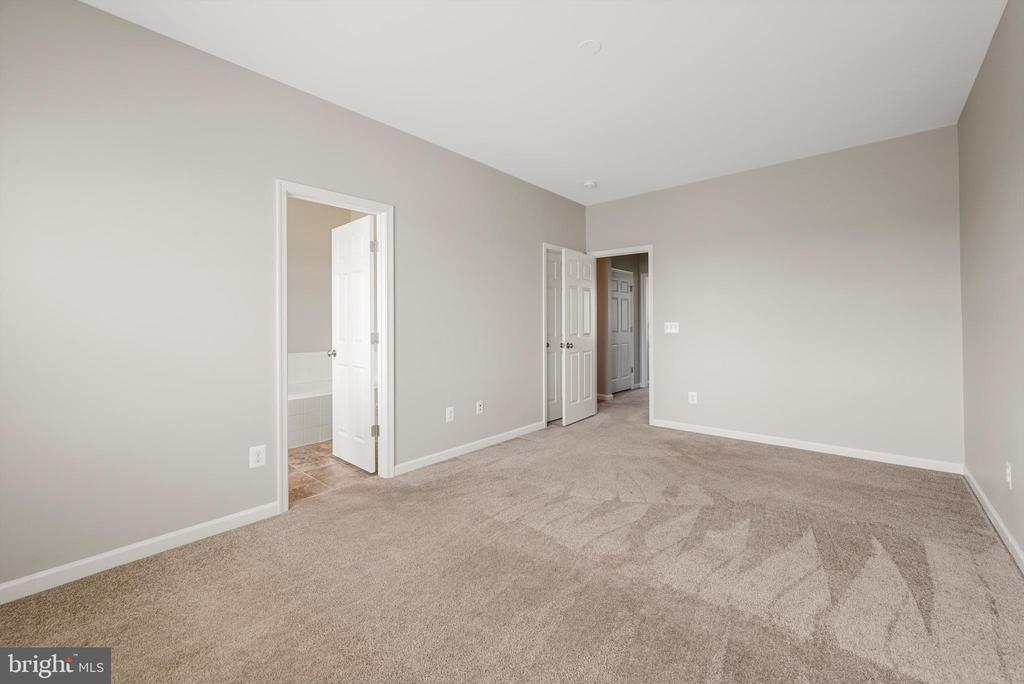 303 STARRY WAY