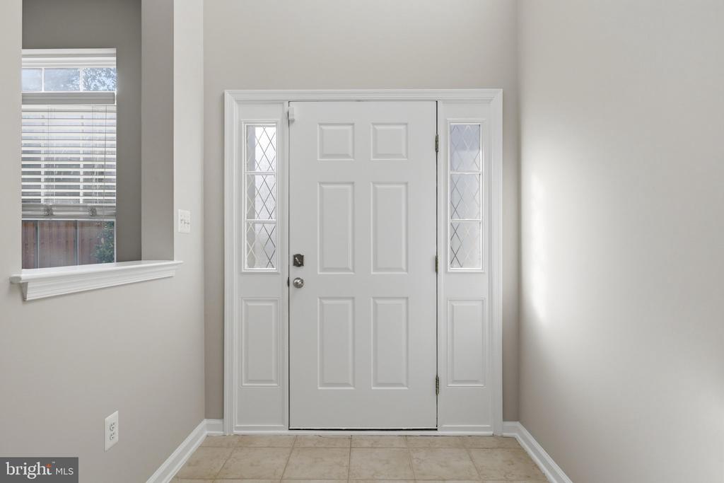 300 KINTYRE LANE