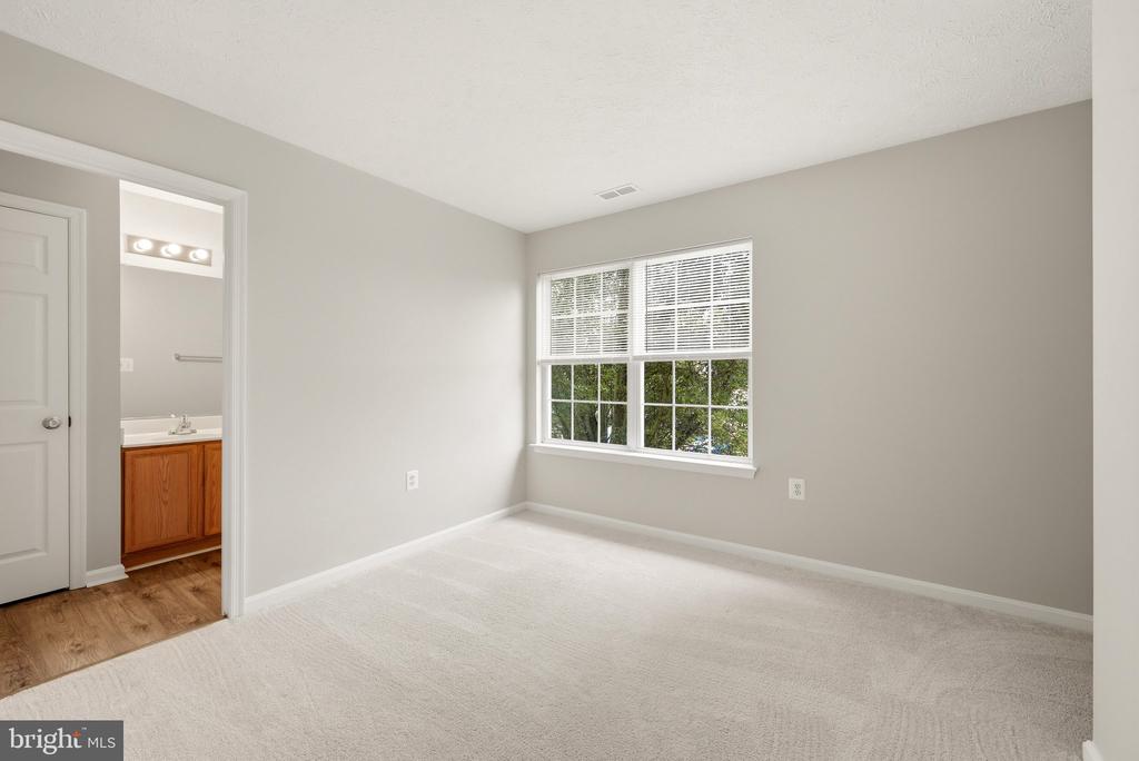 219 SURREY CLUB LANE