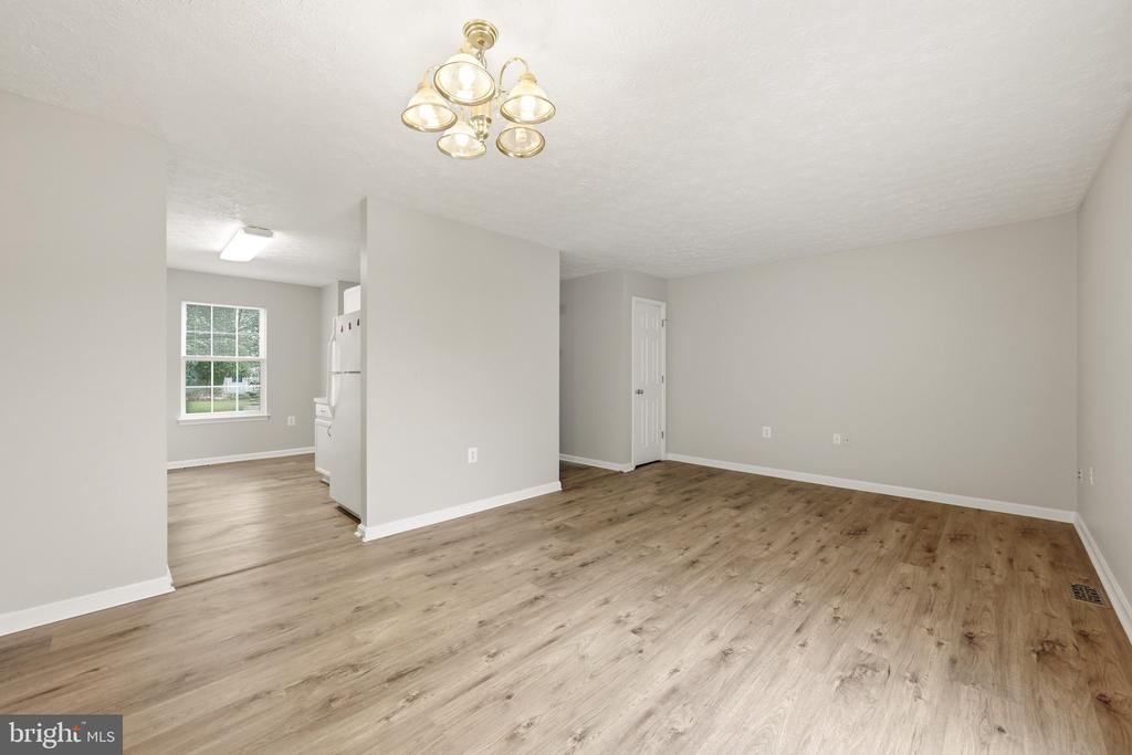 219 SURREY CLUB LANE