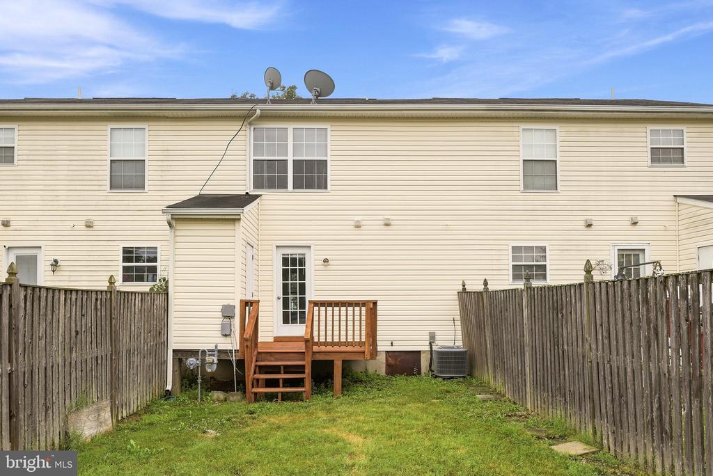 219 SURREY CLUB LANE