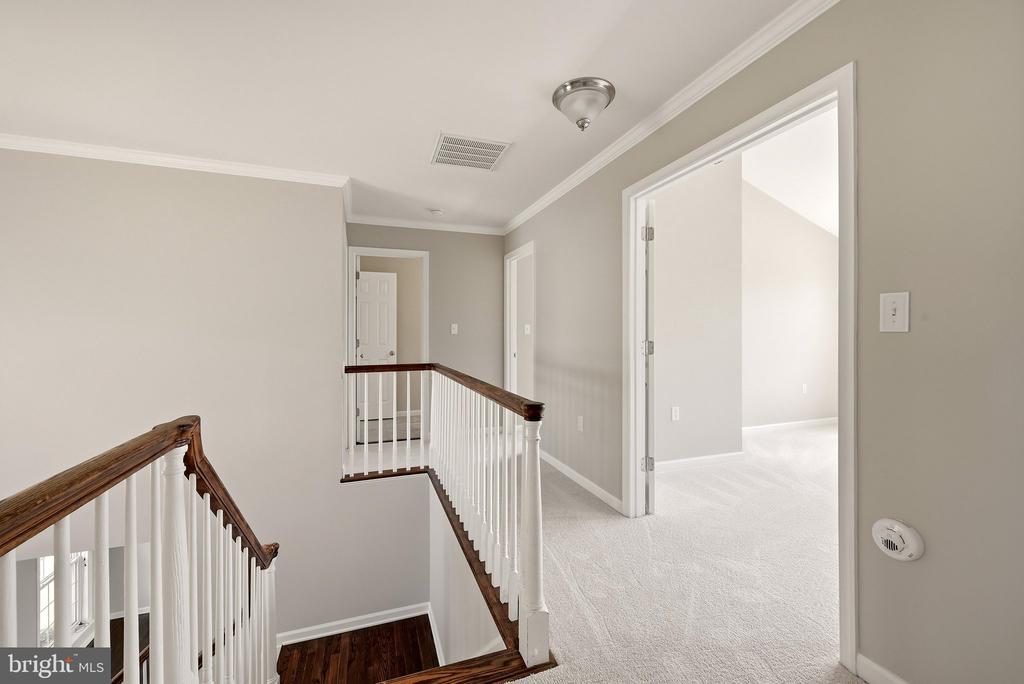 104 YARROW COURT