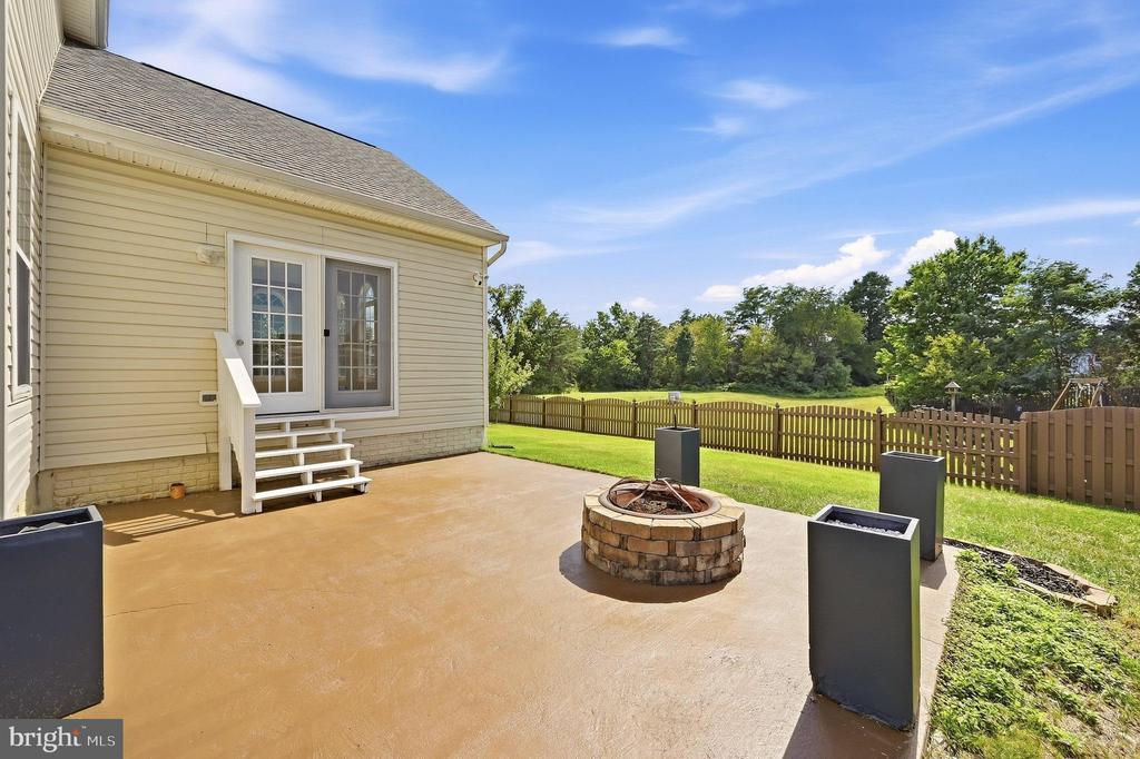 104 YARROW COURT