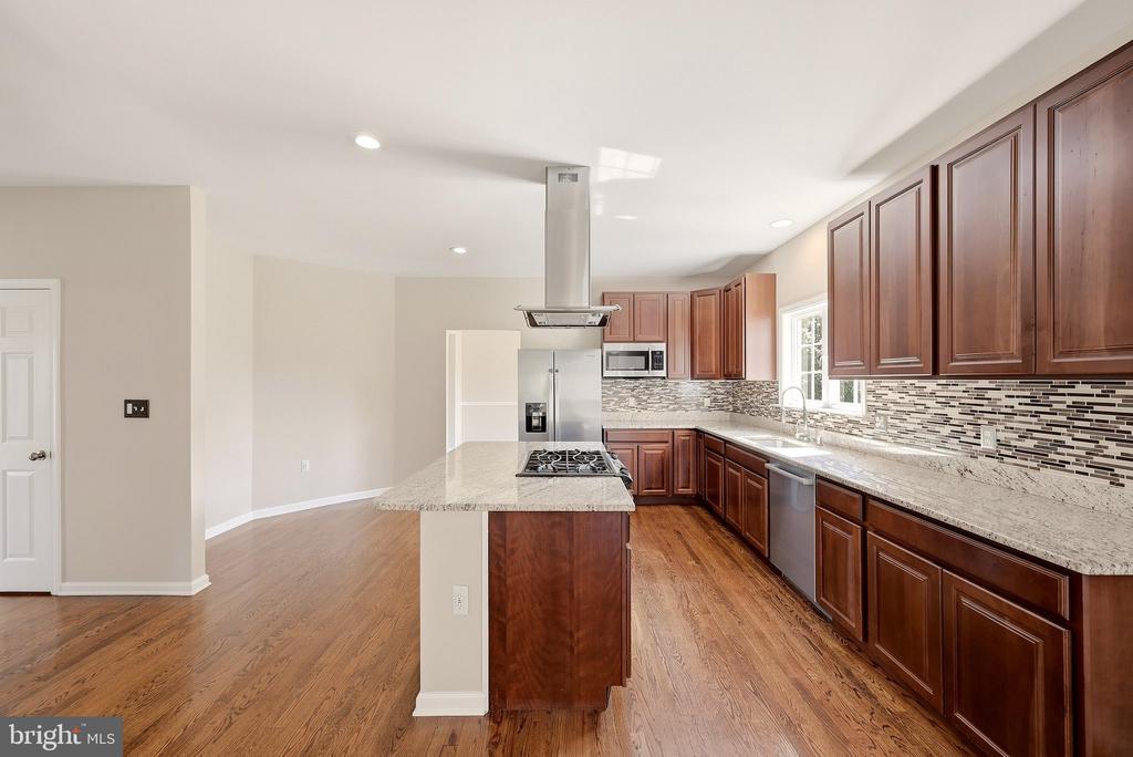 104 YARROW COURT