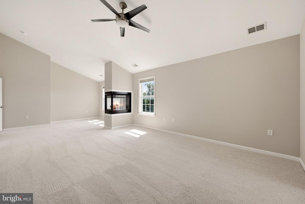 104 YARROW COURT