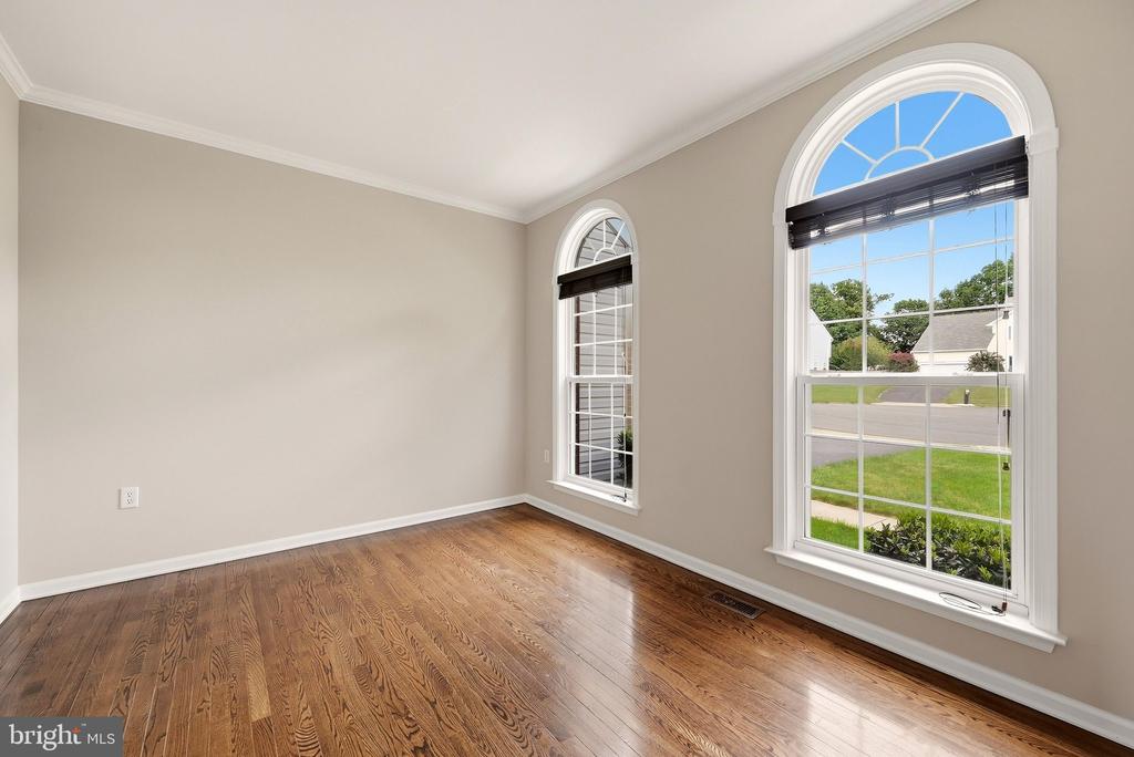 104 YARROW COURT