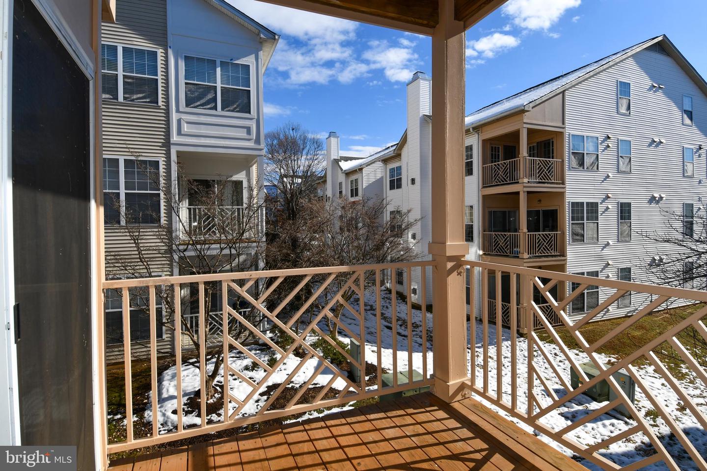 5909 FOUNDERS HILL DR #202