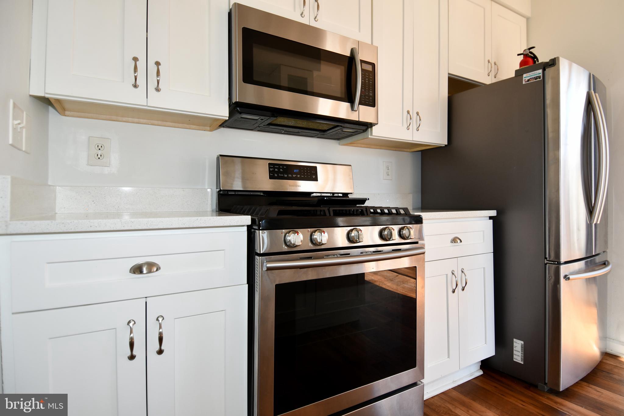 5909 FOUNDERS HILL DR #202