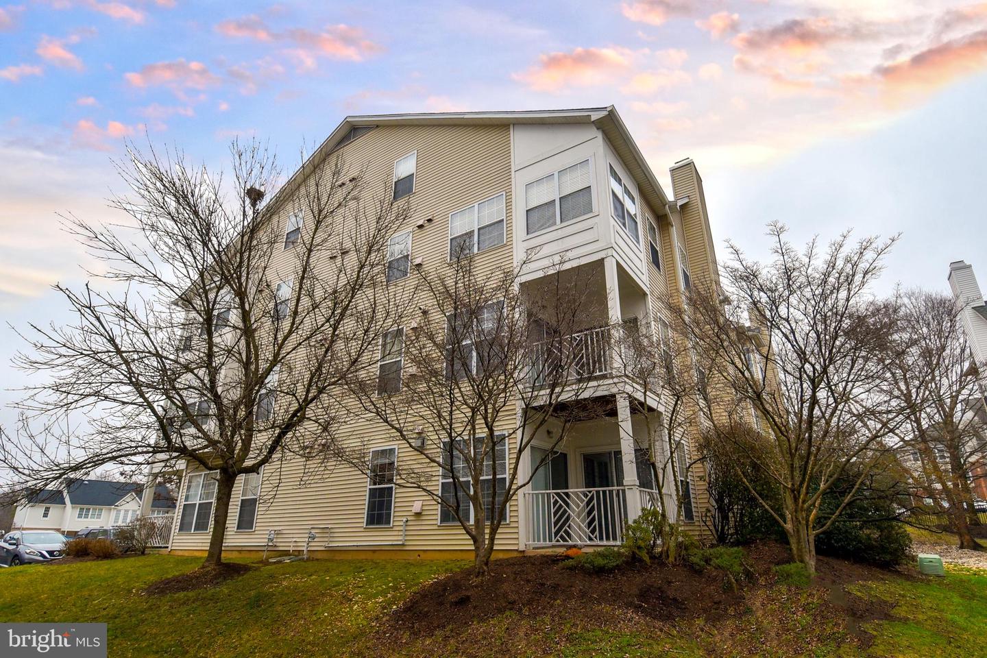 5909 FOUNDERS HILL DR #202