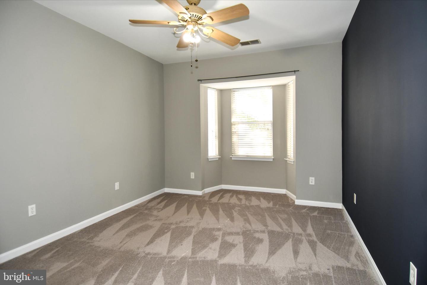 5909 FOUNDERS HILL DR #202