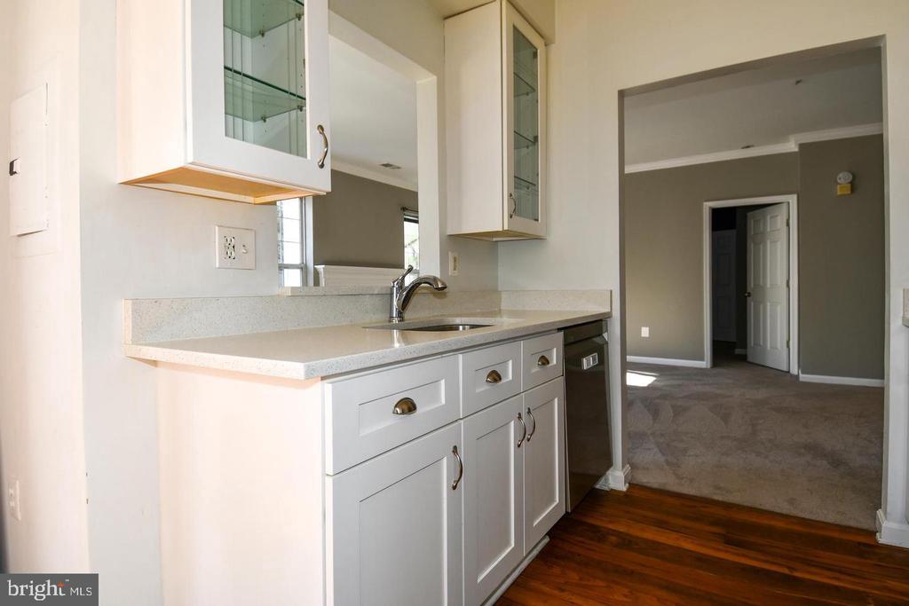 5909 FOUNDERS HILL DRIVE 202