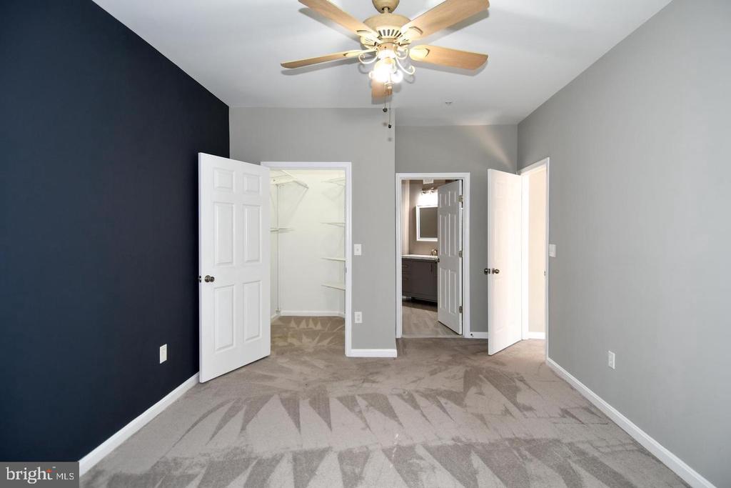 5909 FOUNDERS HILL DRIVE 202
