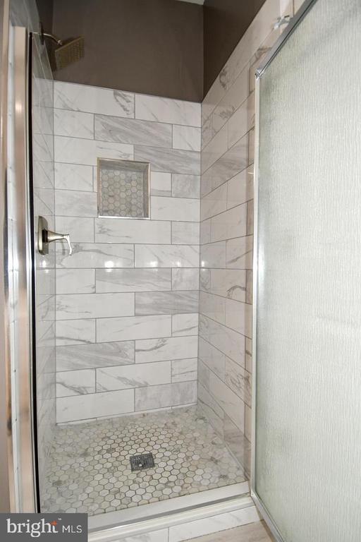 5909 FOUNDERS HILL DRIVE 202