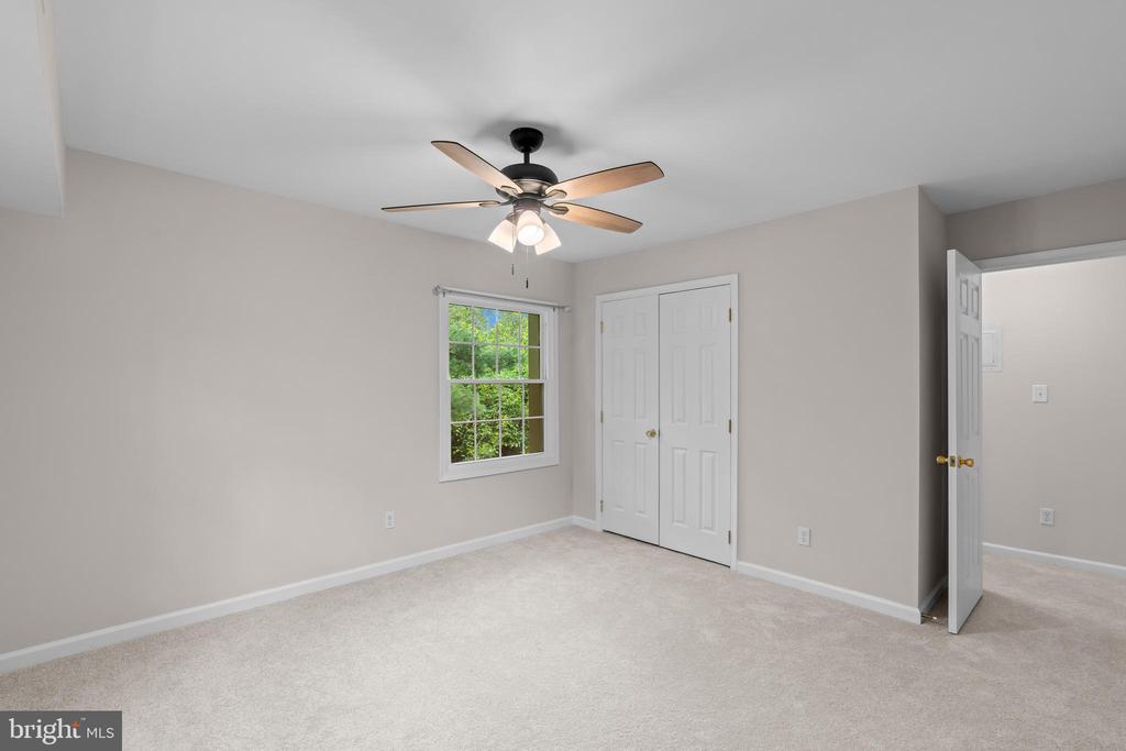 8110 COLONY POINT ROAD Unit: H