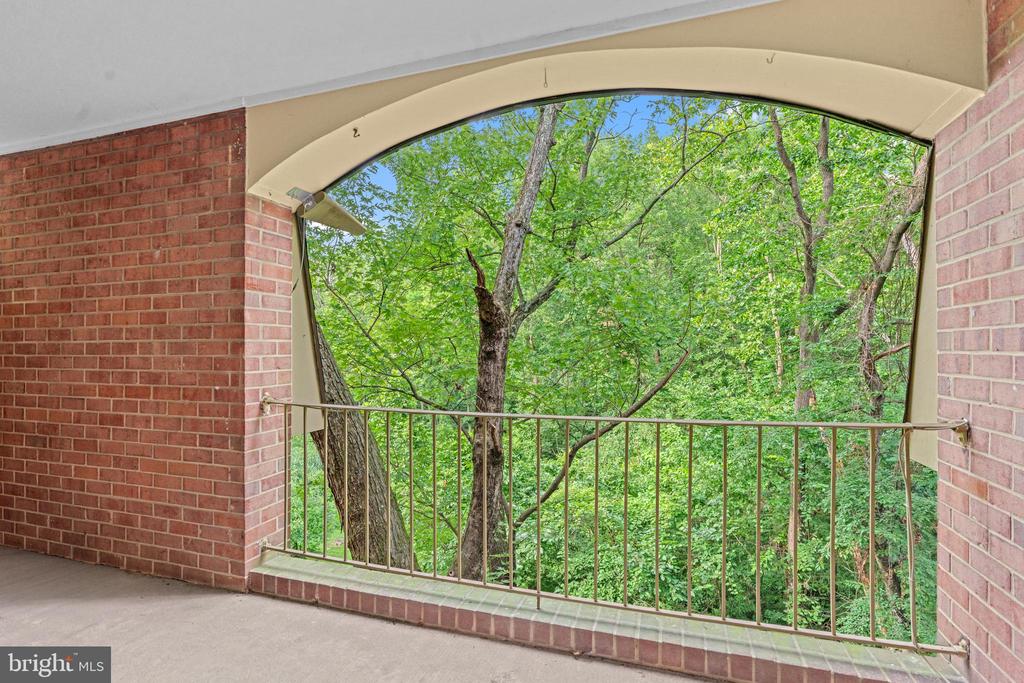 8110 COLONY POINT ROAD Unit: H