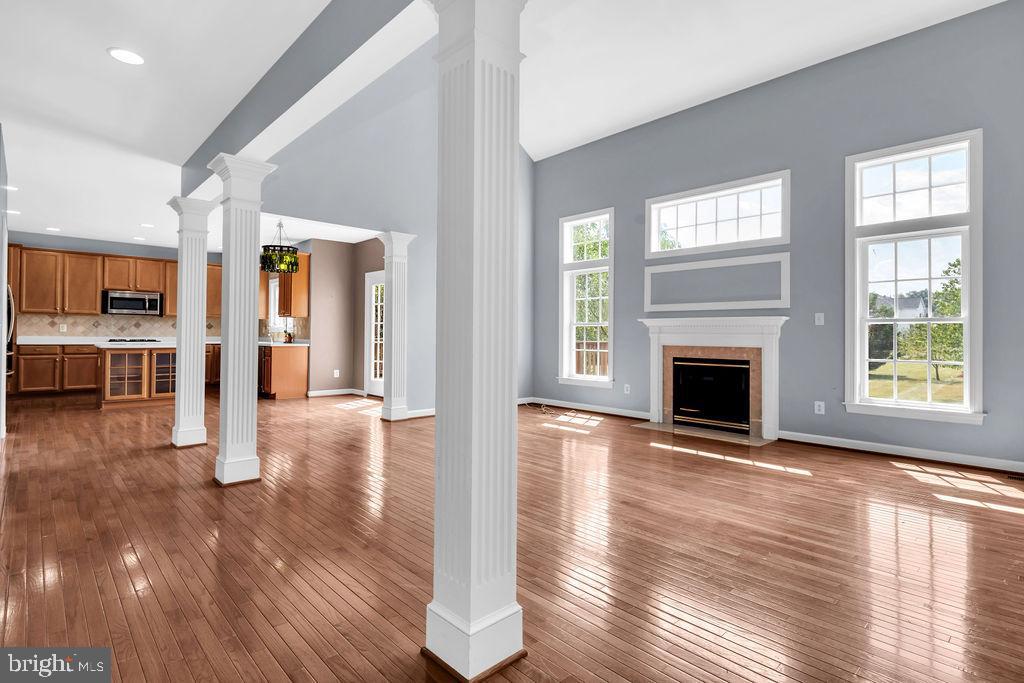 22405 Belle Terra Dr