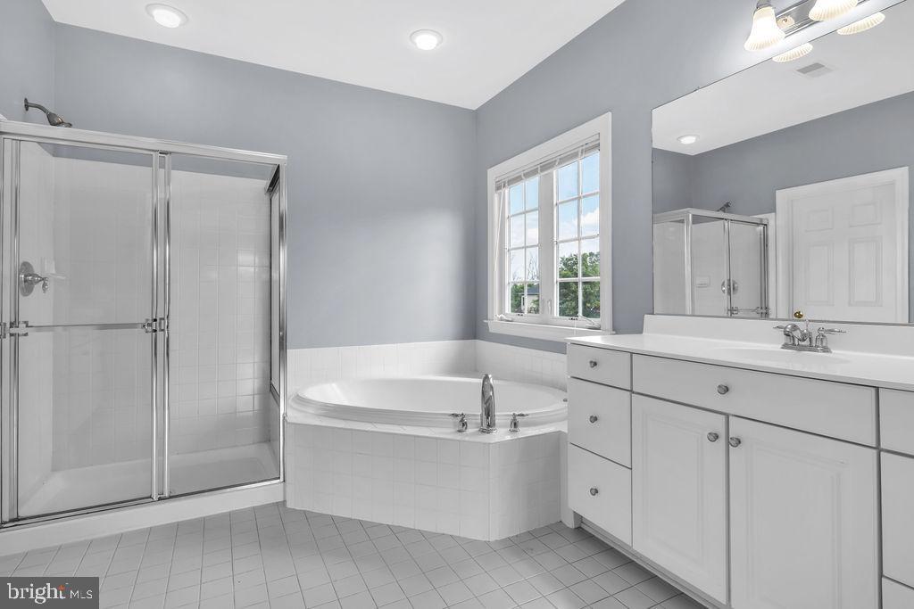 22405 Belle Terra Dr
