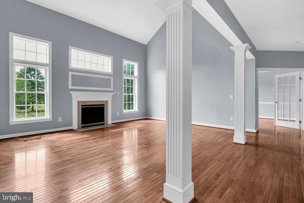 22405 Belle Terra Dr