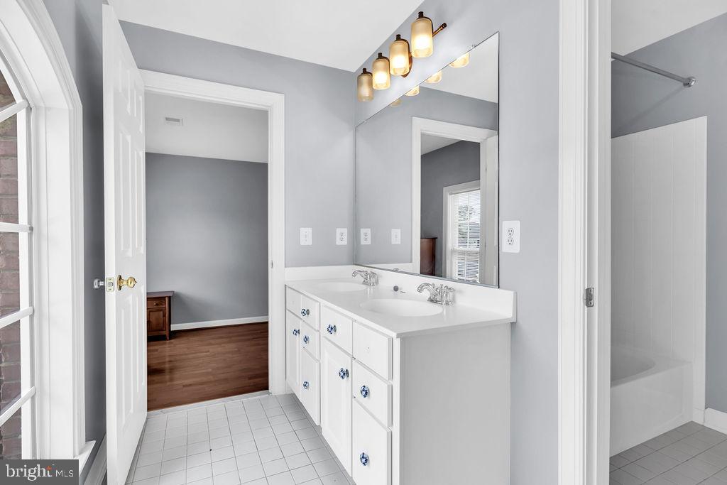 22405 Belle Terra Dr