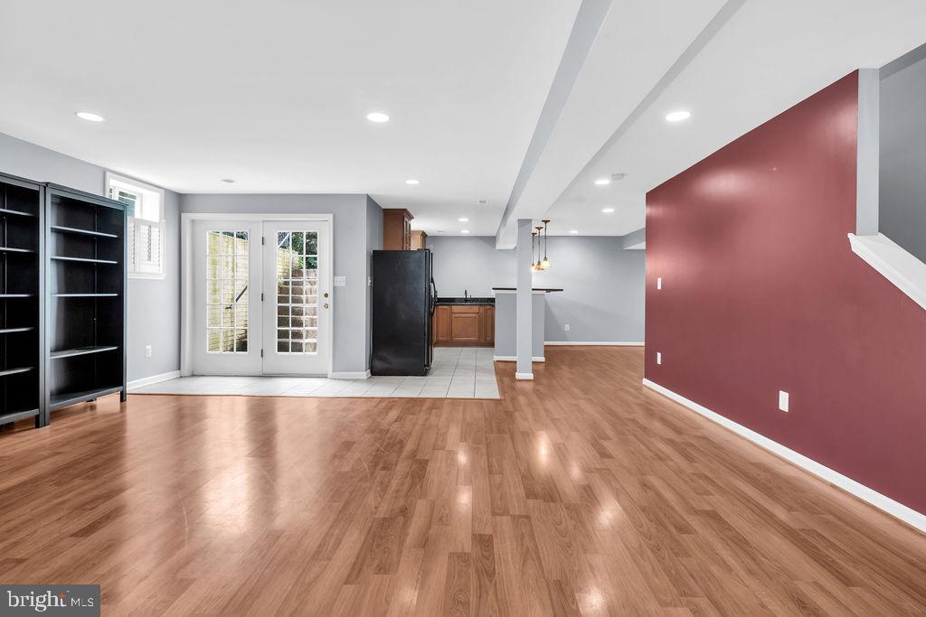 22405 Belle Terra Dr
