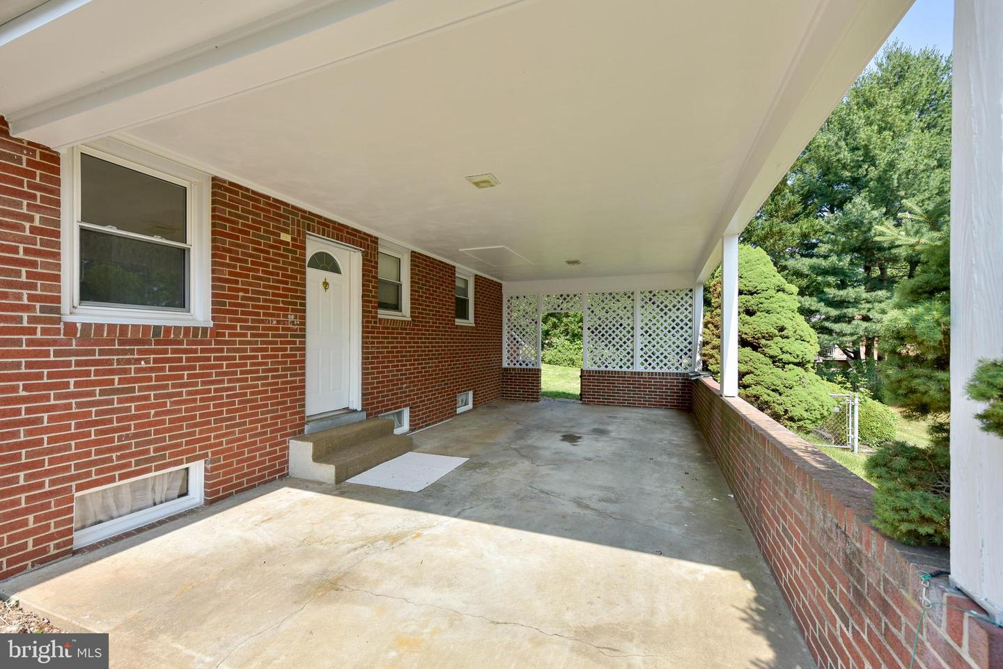 315 Valley View Ave SW