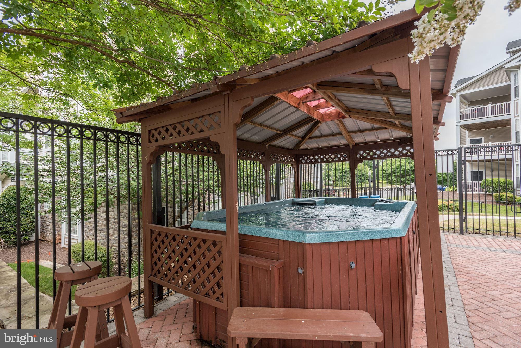 507 Sunset View Ter SE #108