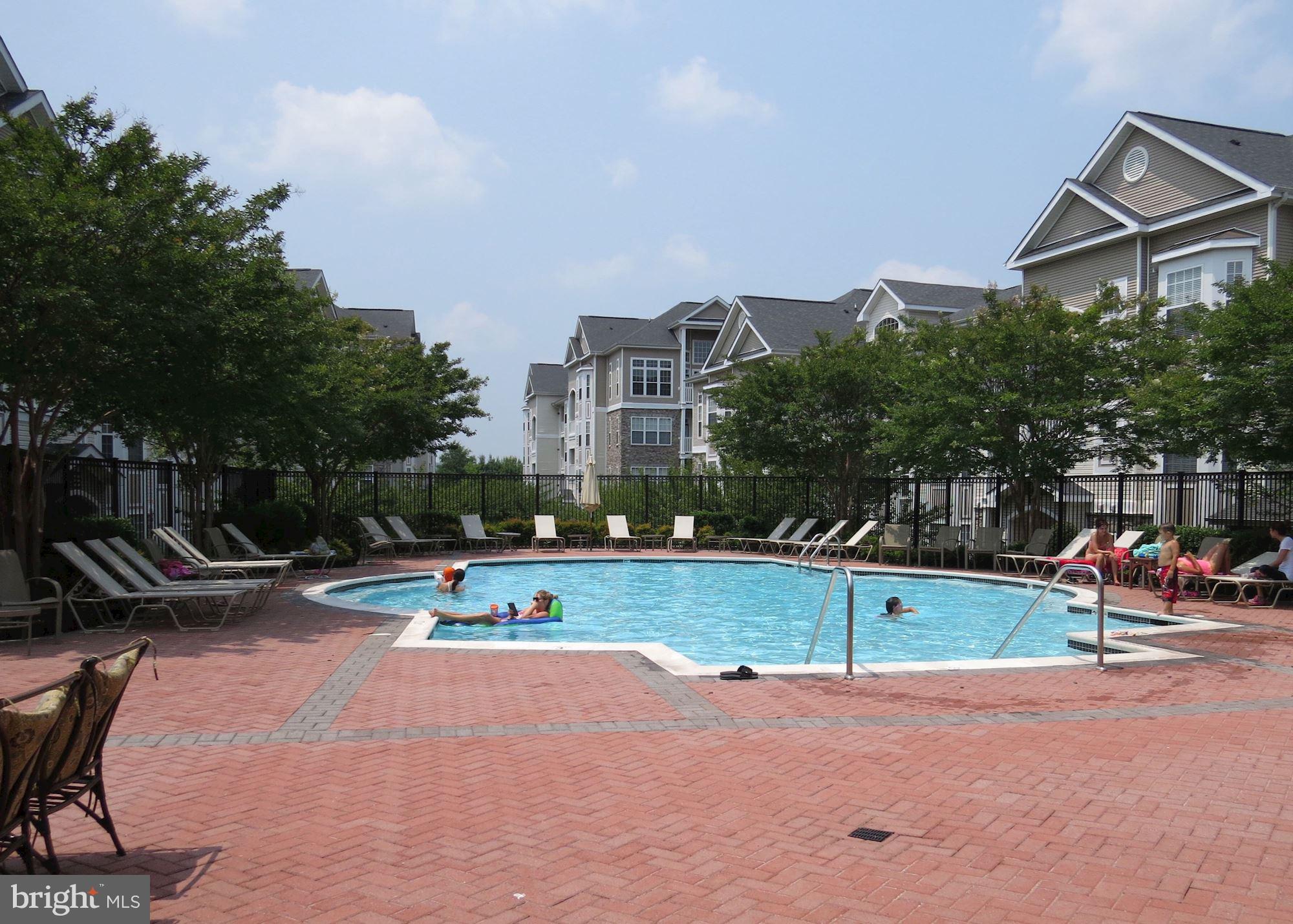 507 Sunset View Ter SE #108