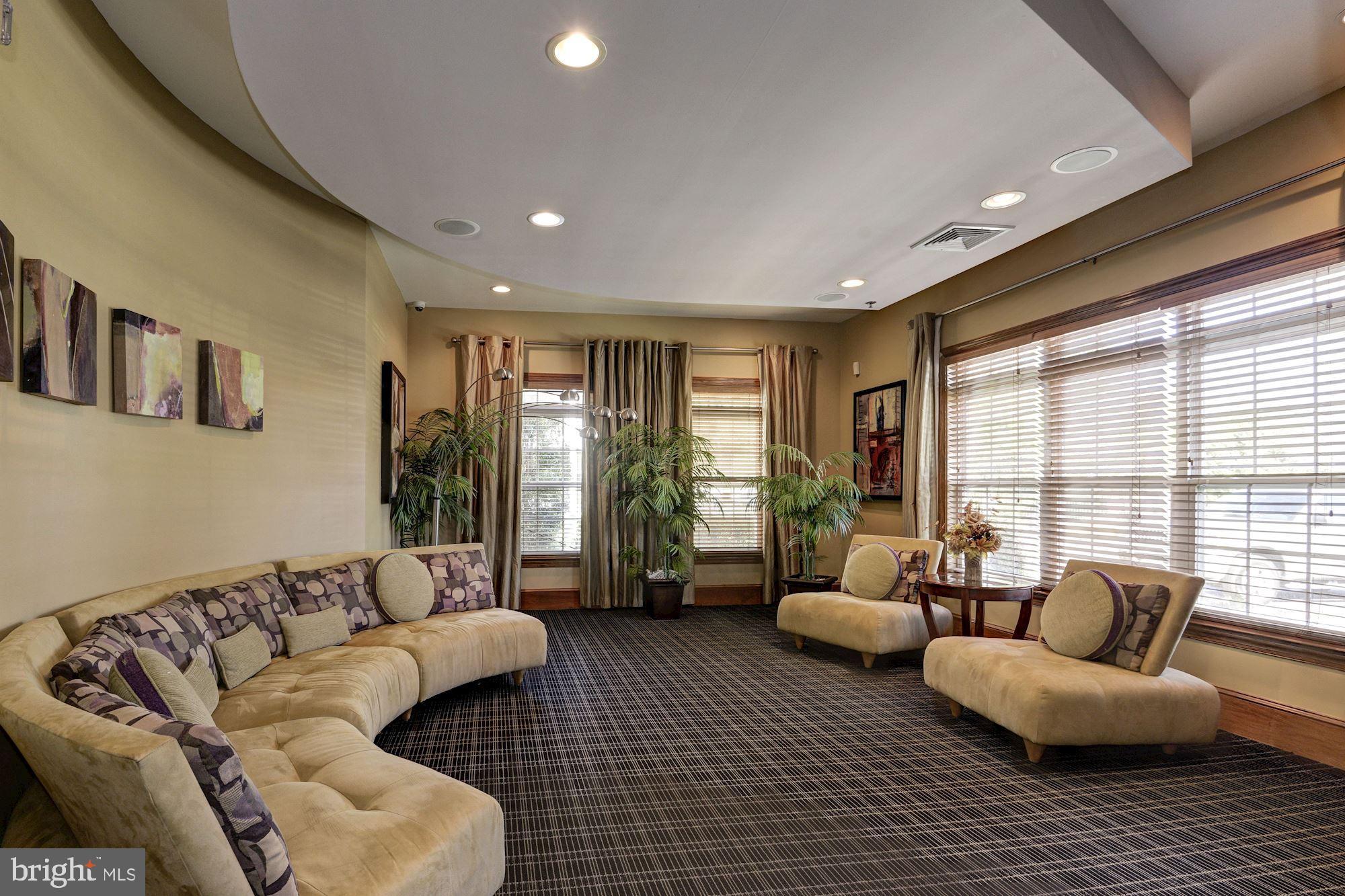 507 Sunset View Ter SE #108