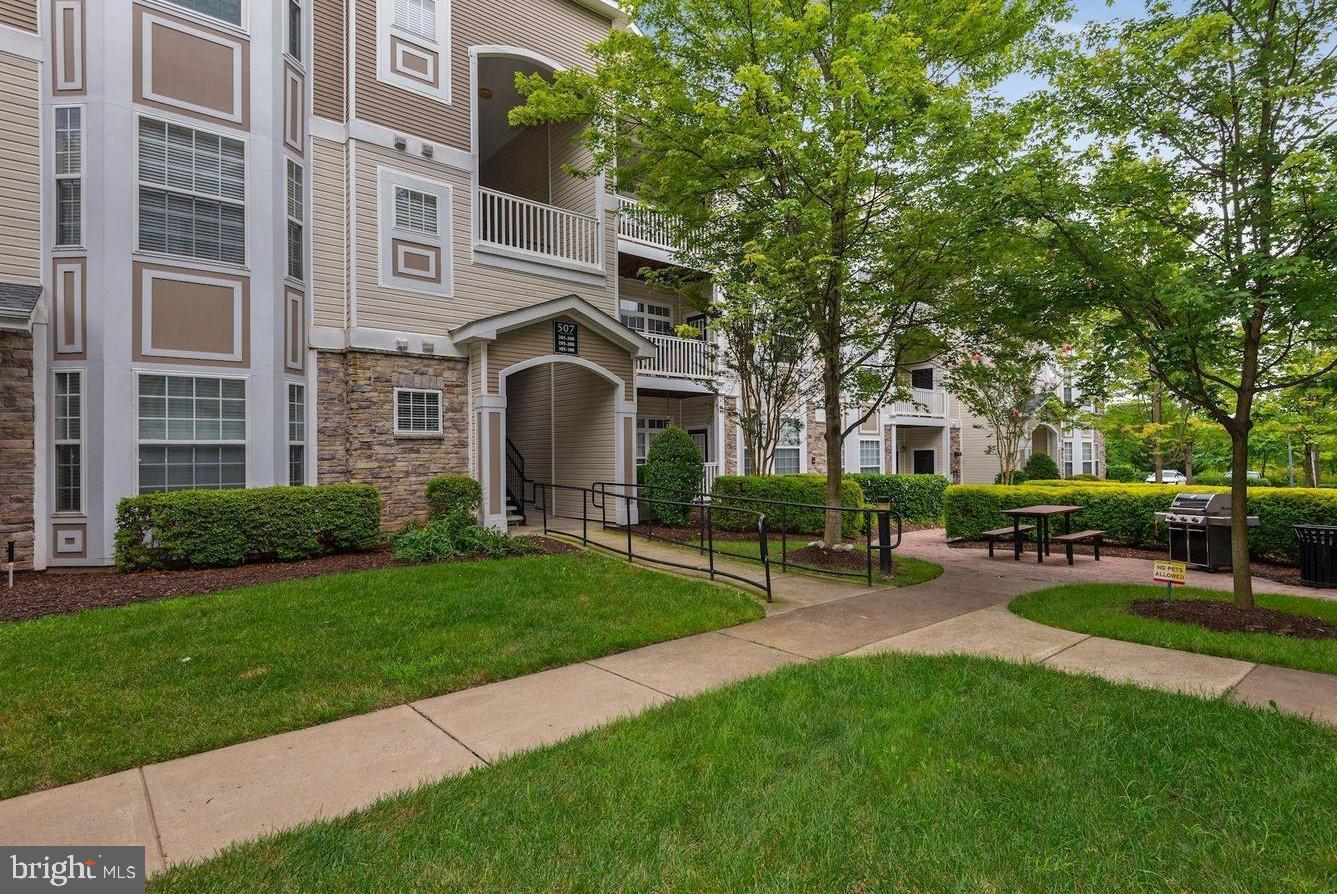 507 Sunset View Ter SE #108