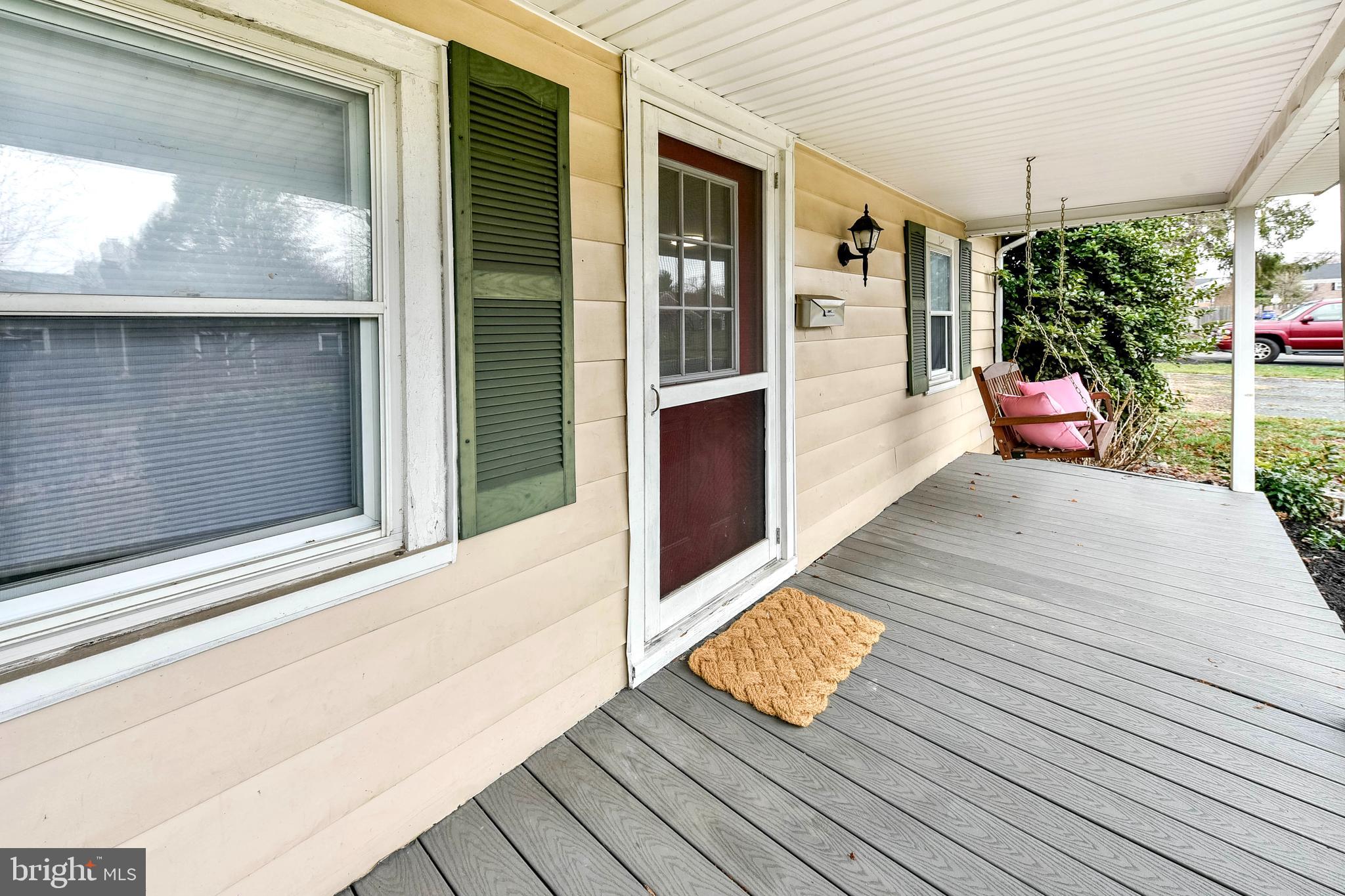 602 Blue Ridge Ave NE