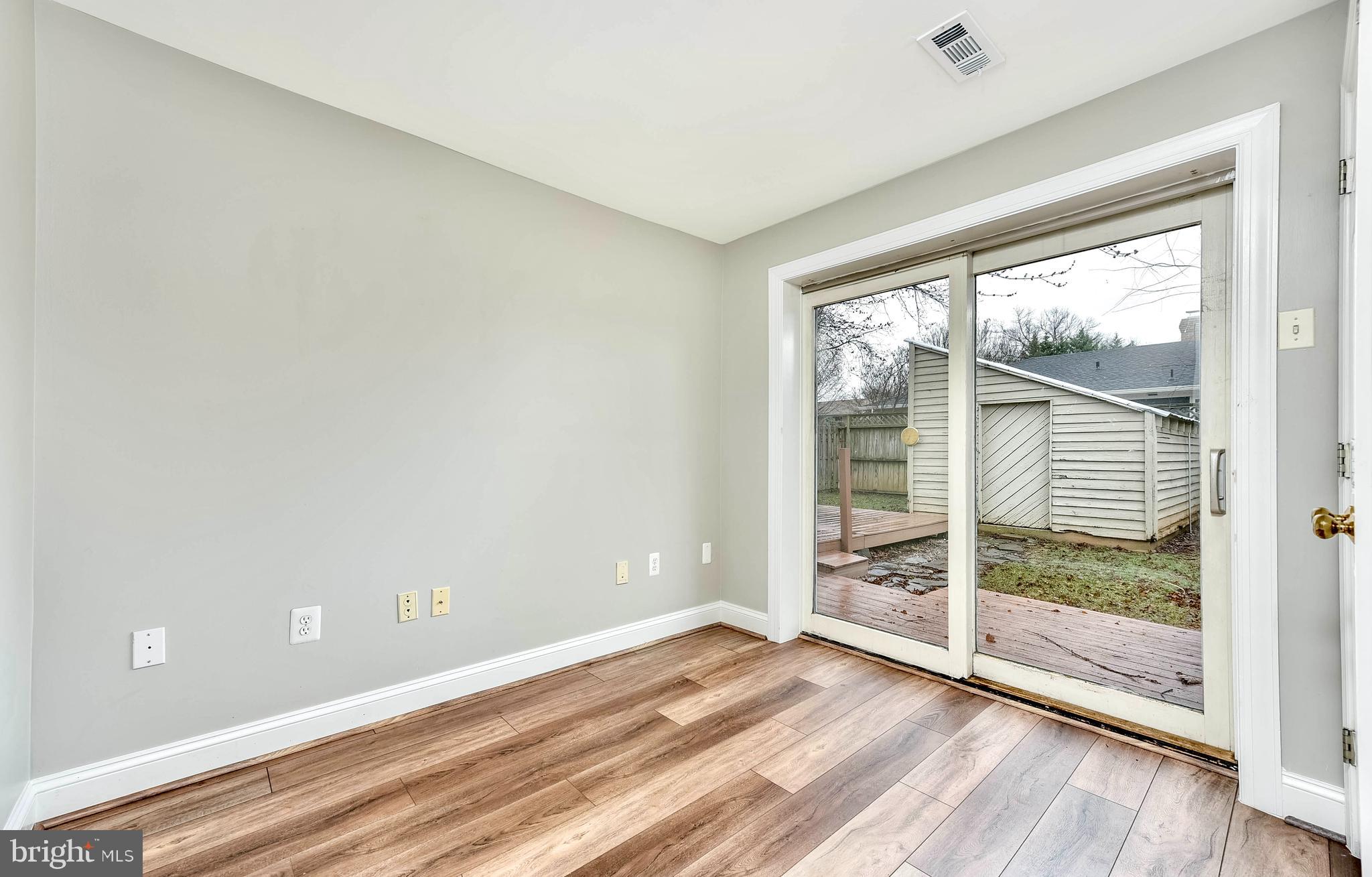 602 Blue Ridge Ave NE