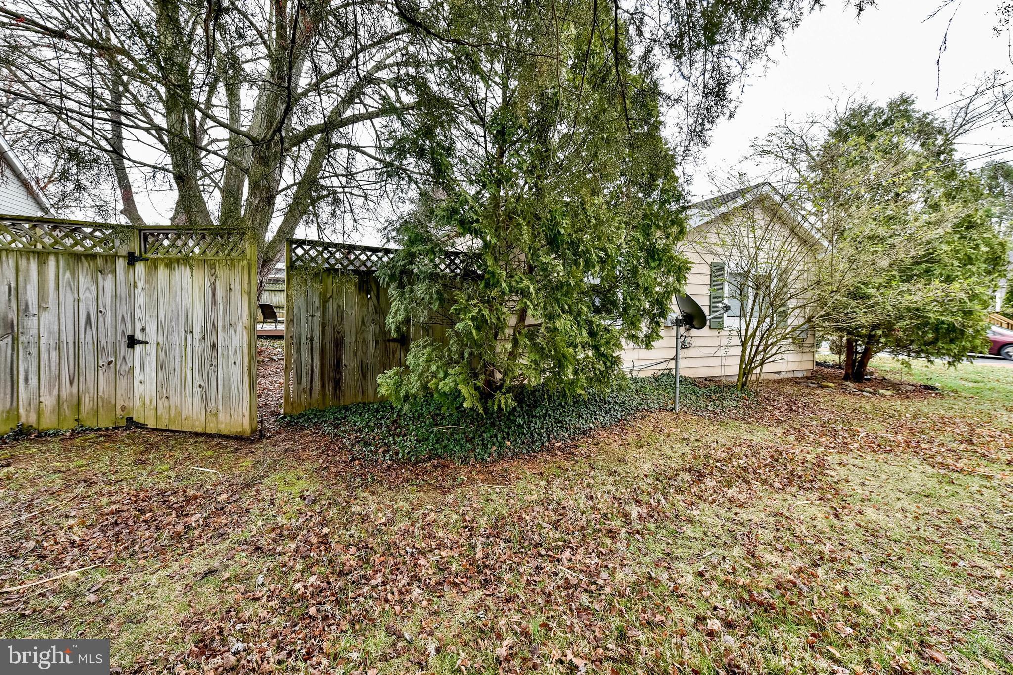 602 Blue Ridge Ave NE