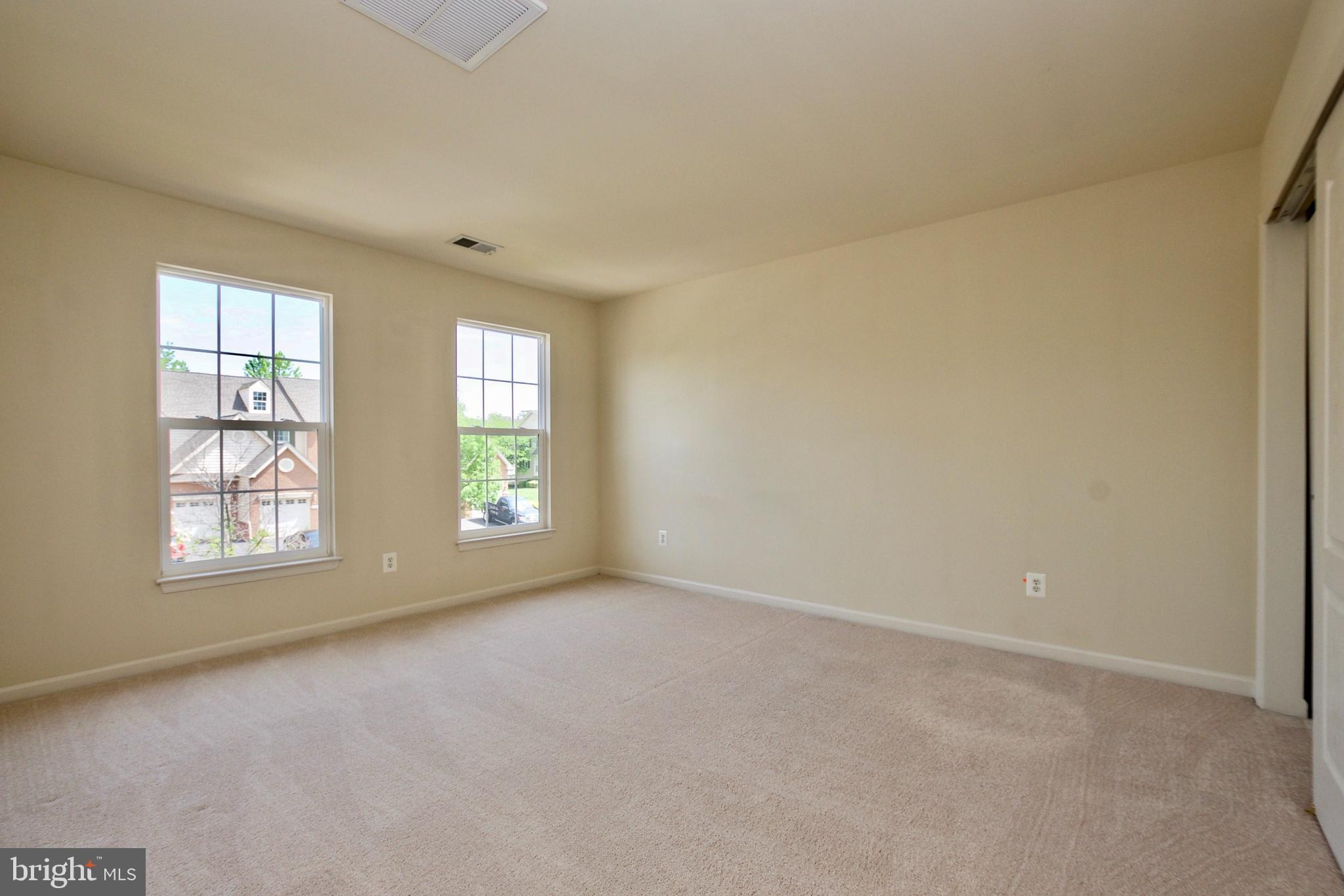 43581 DUNHILL CUP SQ