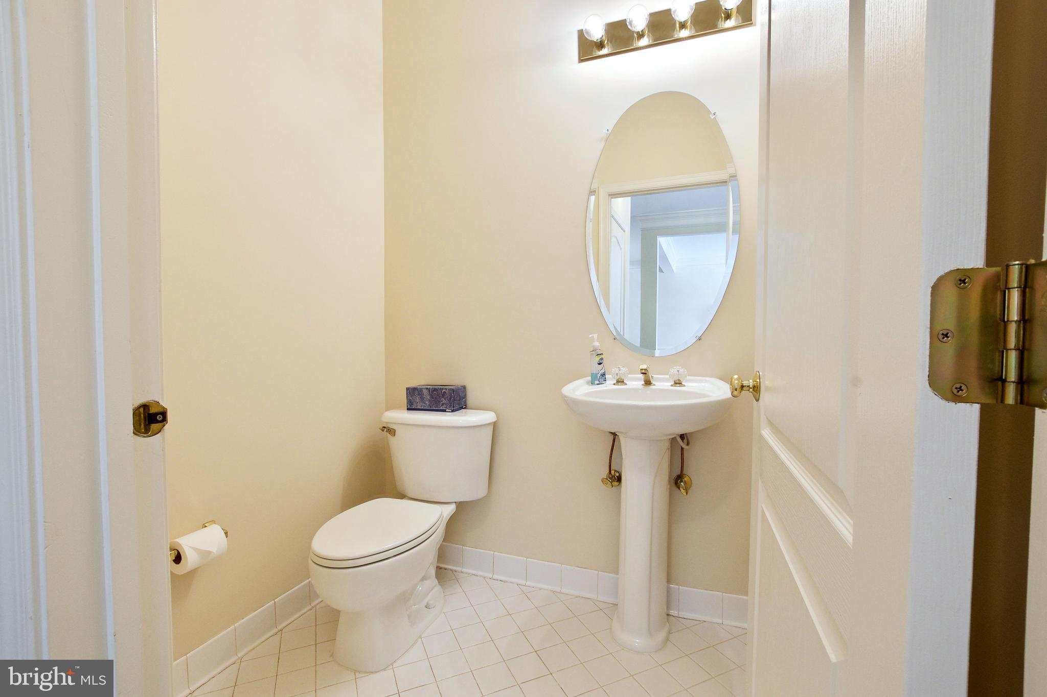 43581 DUNHILL CUP SQ