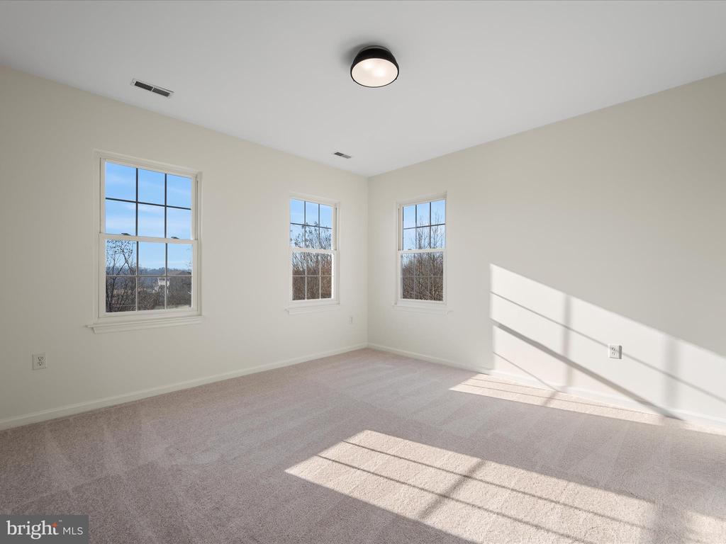 11517 Mica Pl